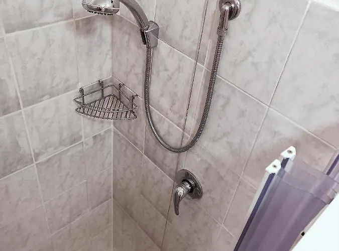 Shelter Guest house Genoa